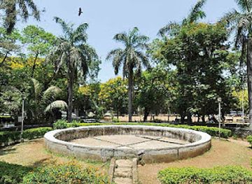 india/konkan-coast/attraction/horniman-circle-garden