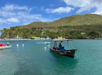 saint-lucia/marigot-bay/attraction/aquarius-watersports