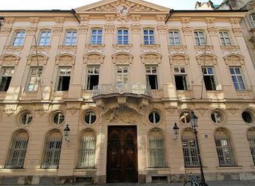 germany/munich/attraction/holnstein-palace