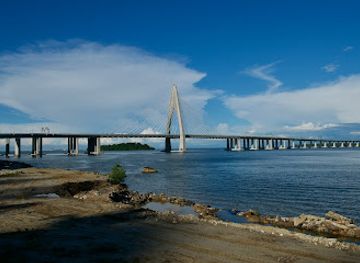 brunei/temburong-district/attraction/jambatan-sultan-haji-omar-ali-saifuddien-viewpoint