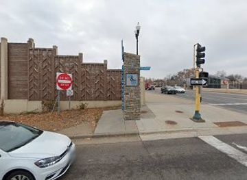 minnesota/minneapolis/attraction/minneapolis-sign