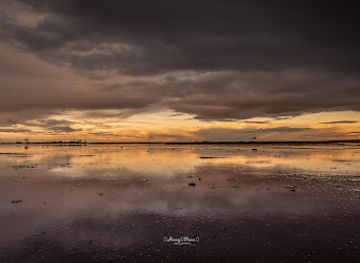 australia/mallee/attraction/lake-tyrrell-sunrise-view