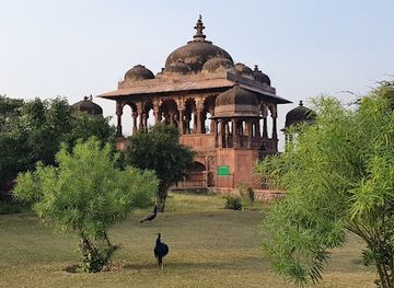 india/ranthambore/attraction/hammir-garden