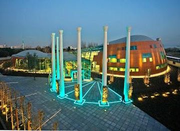 azerbaijan/baku/attraction/beynlxalq-mugam-mrkzi