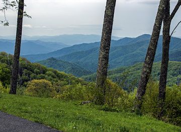 north-carolina/great-smoky-mountains/attraction/clingmans-dome-visitor-contact-station