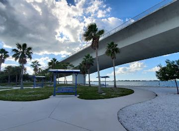 florida/sarasota/attraction/ringling-bridge-causeway-park