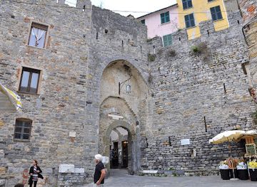 italy/italian-riviera/attraction/porta-del-borgo
