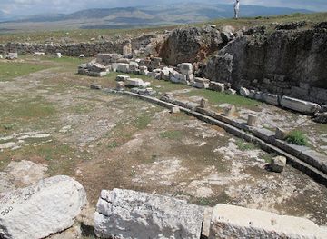 turkiye/pisidia/attraction/temple-of-augustus