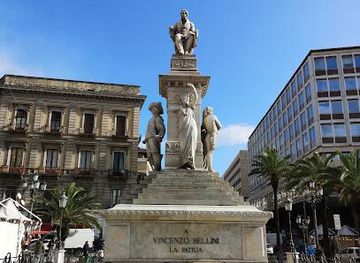 italy/taormina/attraction/piazza-vincenzo-bellini