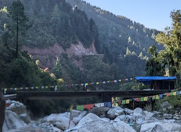 india/mcleodganj/attraction/naddi-river-point