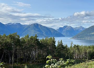 norway/sognefjord/attraction/kvitenjuk
