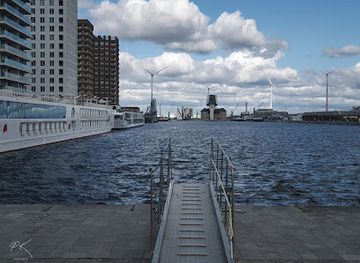 belgium/antwerp/eilandje/attraction/flandria-boarding-point