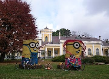 hungary/cserehat/attraction/holitscher-kastely