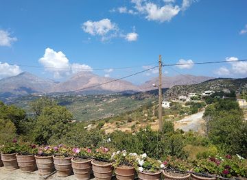 greece/crete/attraction/wooden-sculptures-museum