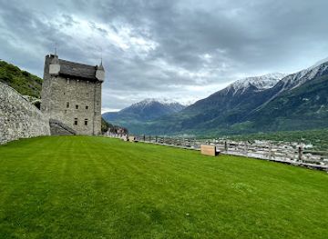 switzerland/valais/attraction/schloss-leuk