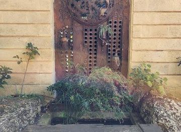 france/bordeaux-wine-region/attraction/les-vivres-de-l-art