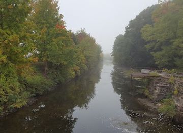 connecticut/windham-county/attraction/windsor-locks-canal-state-park-trail