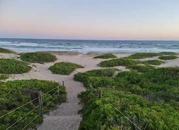 australia/central-coast/attraction/pelican-beach-road-lookout