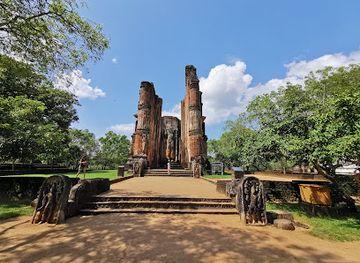 sri-lanka/ampara-district/attraction/alahana-pirivena