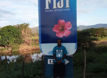 fiji/denarau-island/attraction/fiji-water-sign