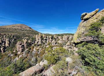 arizona/chiricahua-national-monument/attraction/echo-canyon-trailhead