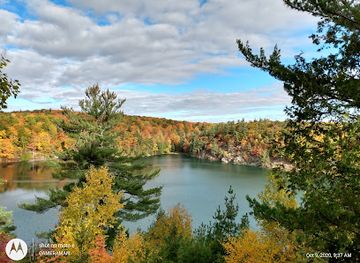 canada/ottawa-valley/attraction/pink-lake-lookout