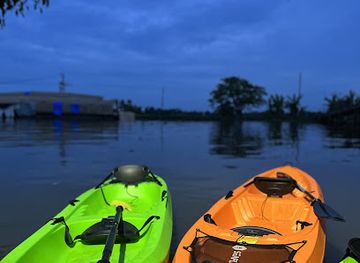 india/alleppey/attraction/raja-kayakaing-alappuzha-kerala