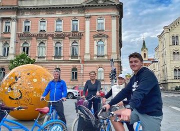 croatia/zagreb/attraction/zagreb-bike-tours-blue-bike
