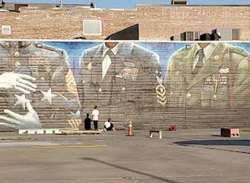 virginia/suffolk/attraction/neon-district