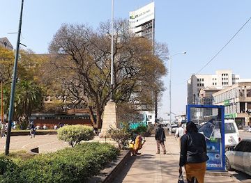 zimbabwe/harare/attraction/meikles-gardens