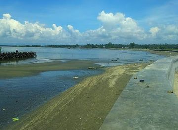 indonesia/southeast-sulawesi/attraction/pantai-cendrawasih-polewali