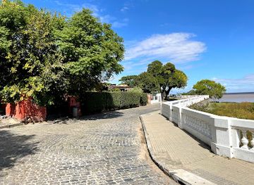 uruguay/colonia/attraction/calle-de-los-suspiros