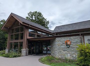 tennessee/pigeon-forge/attraction/oconaluftee-visitor-center