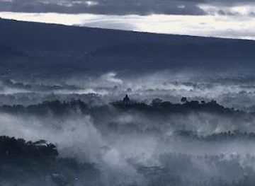 indonesia/yogyakarta/attraction/punthuk-setumbu