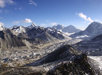 nepal/gokyo-lakes/attraction/kala-patthar-summit
