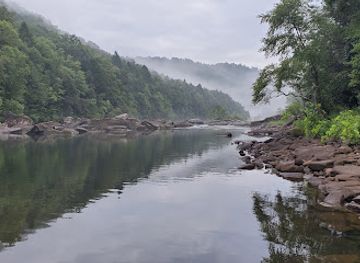 west-virginia/new-river-gorge-national-park-and-preserve/attraction/gauley-river-national-recreation-area