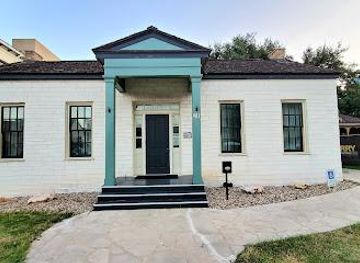 texas/austin/attraction/joseph-and-susanna-dickinson-hannig-museum