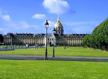 france/versailles/attraction/esplanade-des-invalides