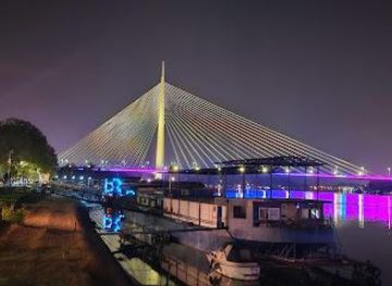 serbia/smederevo/attraction/lasta-gradski-splav