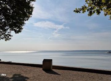 hungary/veszprem/attraction/tagore-setany