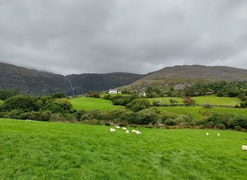 ireland/beara-peninsula/attraction/the-mare-s-tail-waterfall