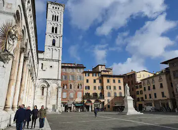 Piazza San Michele