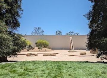 california/costa-mesa/attraction/noguchi-garden