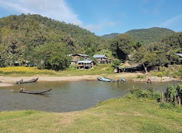 thailand/mae-hong-son/attraction/huay-pu-keng-kayan-village