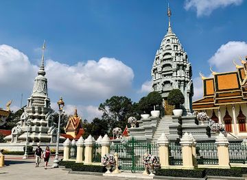 cambodia/phnom-penh/attraction/mondap-hill