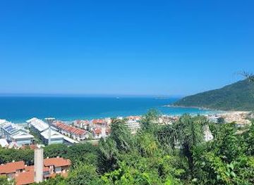 brazil/florianopolis/attraction/praia-brava