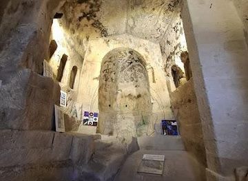 italy/matera/attraction/complesso-rupestre-madonna-delle-virtu-e-san-nicola-dei-greci-sassi