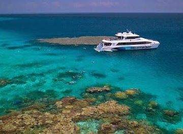 australia/daintree-rainforest/attraction/silversonic-scuba-diving-snorkelling