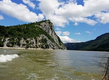 romania/caras-severin/attraction/szechenyi-emlektabla