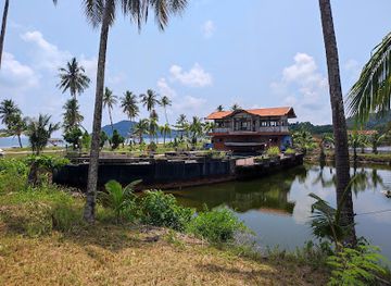 thailand/koh-chang/attraction/ghost-ship-beach